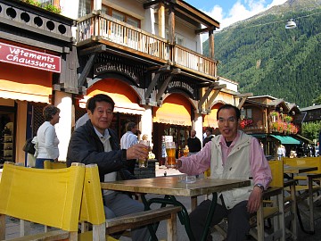 �V�����j�[�̃��X�g����