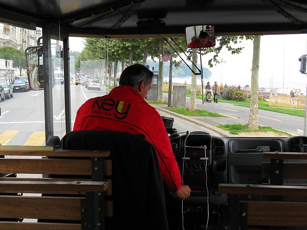 �c�A�[�o�X�E�C���^�[�i�V���i���R�[�X