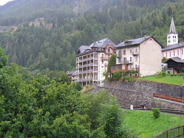 �}���e�B�[�j�`�V�����j�����u�����@�ԑ�