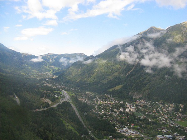 �G�M�[���E�f���E�~�f�B�@���[�v�E�G�[�ԑ�