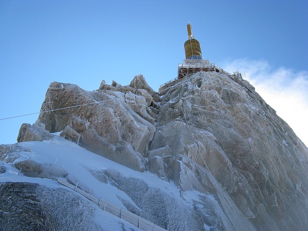 �G�M�[���E�f���E�~�f�B�W�]��