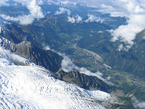 ���[�v�E�G�[�ԑ��@�V�����j�̊X