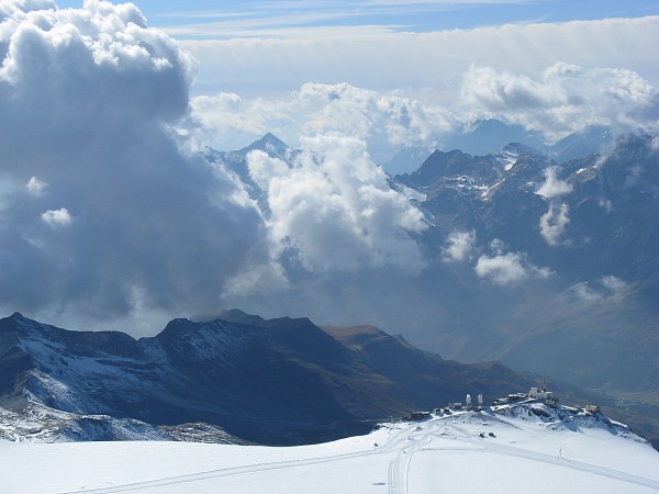 �}�b�^�[�z�����O���[�V���[�p���_�C�X3883m����
�C�^���A��