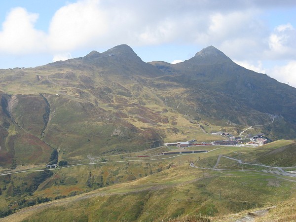 �A�C�K�[�O���b�`���[�w�`�N���C�l�V���C�f�B�b�N
�g���b�L���O�R�[�X