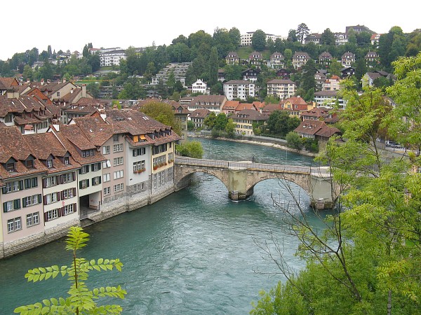 �x�����@���܉��t�߂��猩�����s�X�n�i���E��Y�j