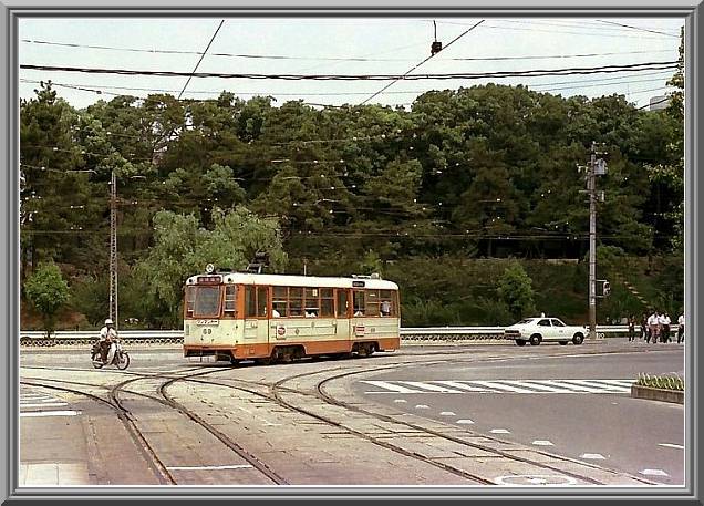 �V�����d�ԁH