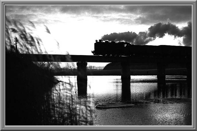 9600
���ݔp��